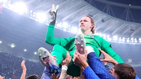 PSG gritó campeón gracias a que Matvey Safonov atajó 4 de los 5 penales que le patearon en la tanda. PSG gritó campeón gracias a que Matvey Safonov atajó 4 de los 5 penales que le patearon en la tanda.