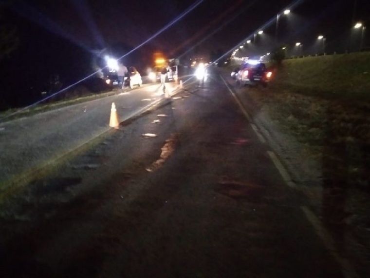 La joven murió atropellada cuando intentó cruzar la avenida en su bicicleta