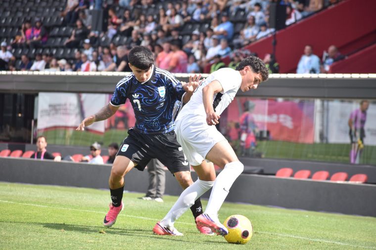 La Selección argentina le ganó 1-0 a Uruguay por la segunda fecha de los Juegos Suramericanos.