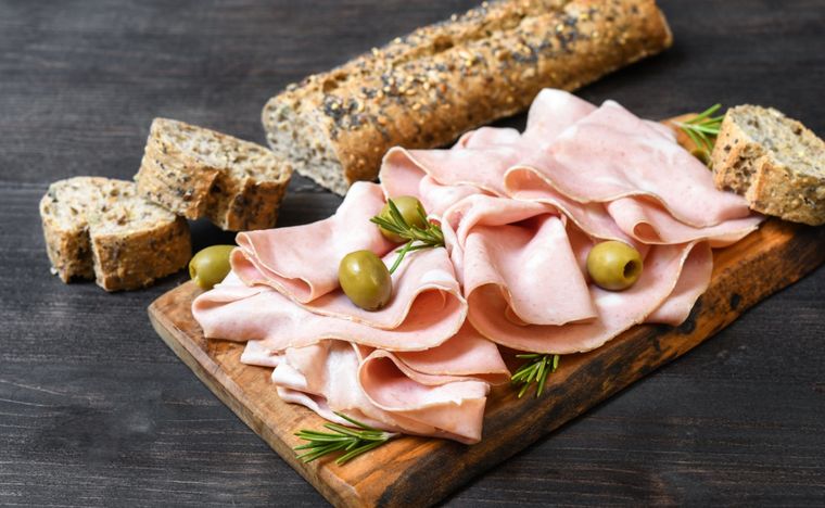 Profeco reprobó 12 marcas de mortadela 12 marcas de mortadela no cumplen con la norma de Profeco Foto: Shutterstock