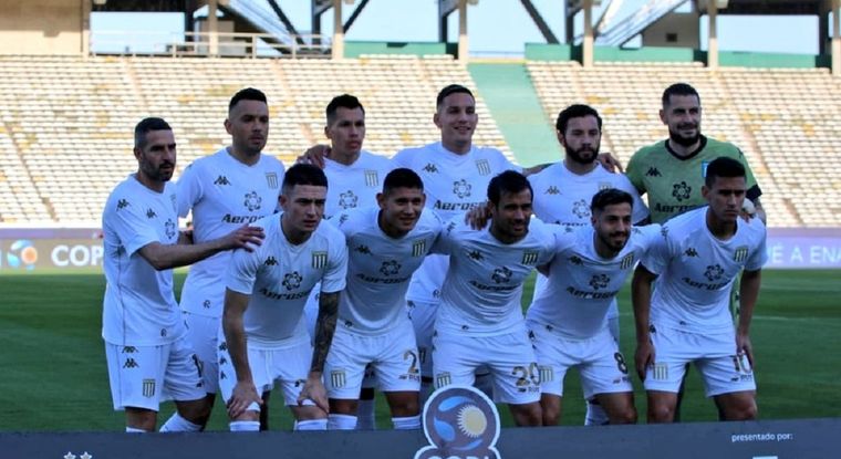 Racing busca técnico. Foto: @Copa_Argentina