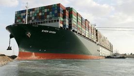 Ya hay más de diez remolcadores en al zona y se espera la llegada de dos más en las próximas horas. Foto: EPA