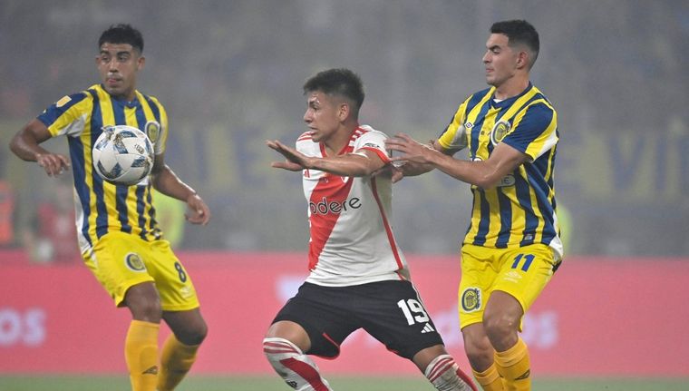 El Diablito tiró la bomba y luego calmó las aguas. Foto: NA