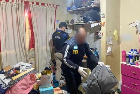 La investigación por abuso de menores comenzó en 2022, cuando una mujer denunció a un hombre con el cual había mantenido una relación