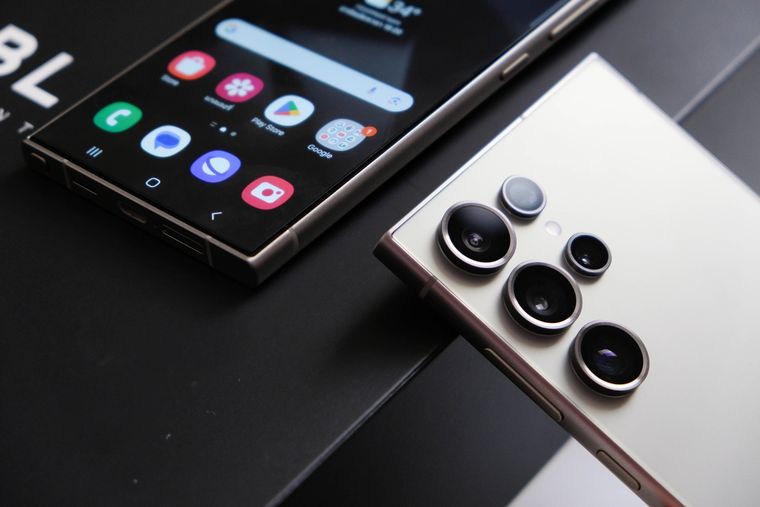 Las funciones de audio en Samsung Notes mejoran la organización de ideas. Las funciones de audio en Samsung Notes mejoran la organización de ideas.