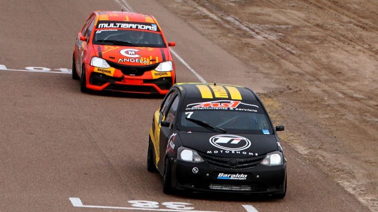 Rodrigo Molé y Facundo Della Motta en acción. Foto: Gentileza Ale Torres
