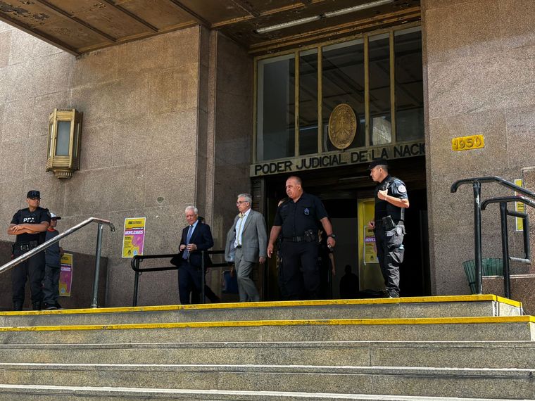 Victor Blanco a la salida de su indagatoria