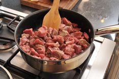 nena de dos anos esta grave por sindrome uremico hemolitico