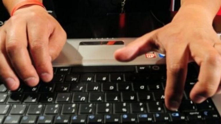 Con la creación de las nuevas plataformas, la tecnología abrió un nuevo rubro para los profesionales de la contabilidad. Foto: MDZ