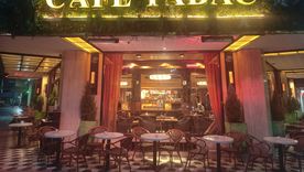 Café Tabac es un punto de encuentro de jóvenes, política tradicional y negocios. Café Tabac es un punto de encuentro de jóvenes, política tradicional y negocios.