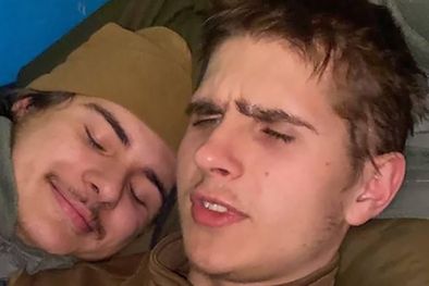 MDZol | Los dos hermanos eran inseparables: luchaban y descansaban juntos en el frente de batalla. Foto: FAMILIA DE IVAN