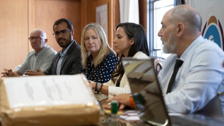 El Gobierno de Mendoza abrió los sobres para la extensión de la Unidad X, que se transformará en una nueva cárcel integral en San Rafael. El Gobierno de Mendoza abrió los sobres para la extensión de la Unidad X, que se transformará en una nueva cárcel integral en San Rafael.