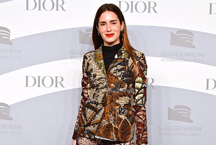 Gala González y Kate Hudson en un duelo de estilos con vestido morado de Valentino Foto: Europa Press