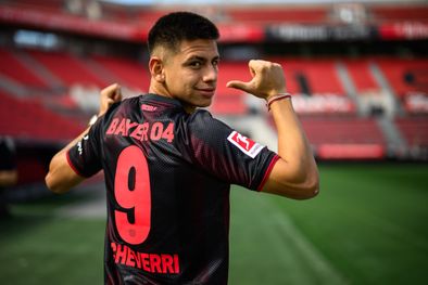 MDZol | Claudio Echeverri Bayer Leverkusen