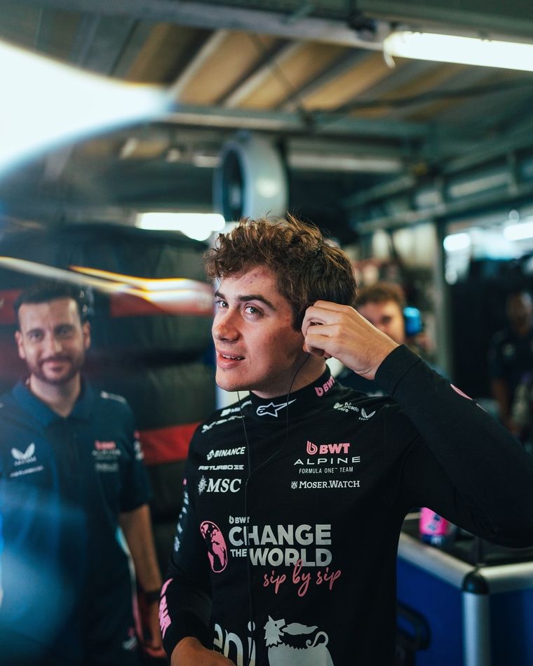 La escudería elogió el manejo del argentino en un circuito complicado. Briatore también lo destacó pese a un flojo fin de semana del equipo. Foto: Alpine oficial