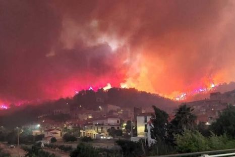 En medio de la fuerte ola de calor, España, Francia y Portugal sufrieron varios incendios. En medio de la fuerte ola de calor, España, Francia y Portugal sufrieron varios incendios.
