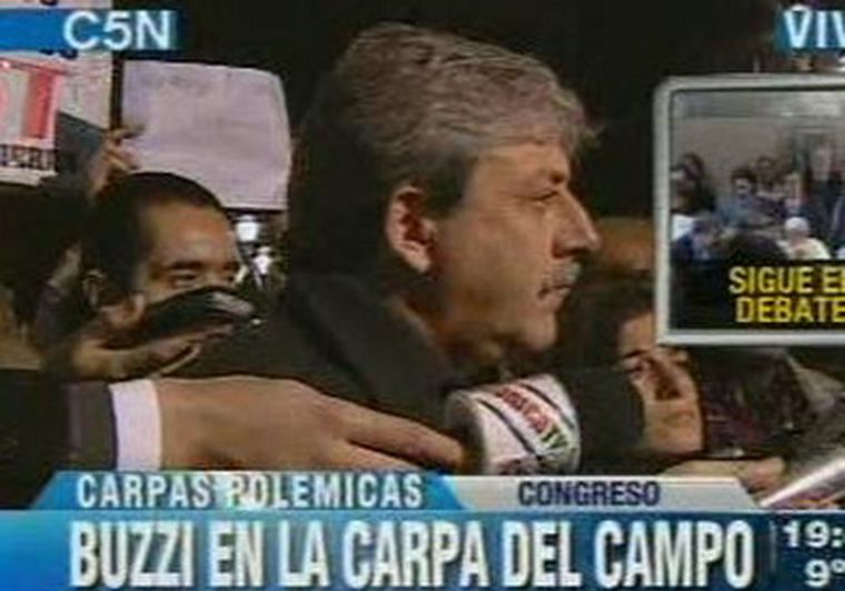 Buzzi deslizó que el oficialismo podría dilatar el tratamiento parlamentario.