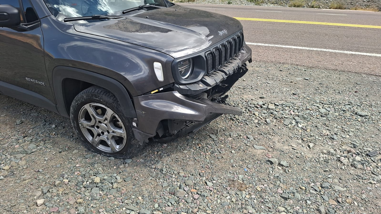 La camioneta quedó fuertemente afectada. La camioneta quedó fuertemente afectada.