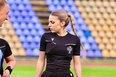 Árbitra portuguesa. Árbitra portuguesa.