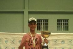 Ariel Camargo había cumplido 21 cuando fue atropellado en España.  Había viajado con el sueño de ser un gran referente del boxeo. Foto: Gentileza