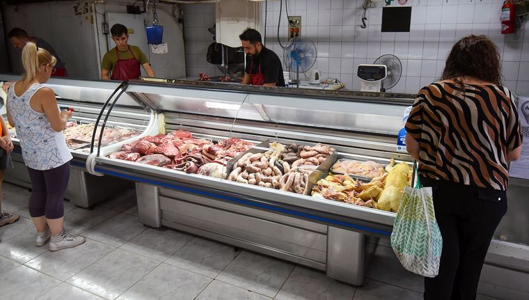 La carne vacuna es el producto que más aumentó en la segunda semana de febrero, con un avance del 3%, y las verduras ya subieron 6,6% en el último mes, poniendo un piso alto a la inflación de febrero.