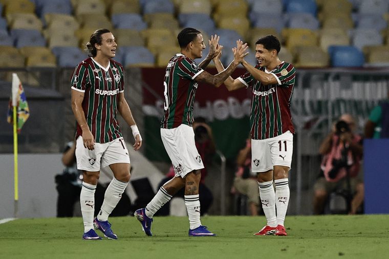 Tempranero gol del Flu en el Maracaná. Tempranero gol del Flu en el Maracaná. 