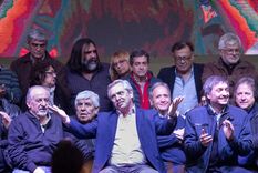 el plena crisis, alberto fernandez recibio el respaldo de hugo moyano