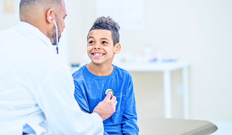 Los médicos recuerdan la importancia de los controles médicos en niños, adolescentes y adultos. Los médicos recuerdan la importancia de los controles médicos en niños, adolescentes y adultos.