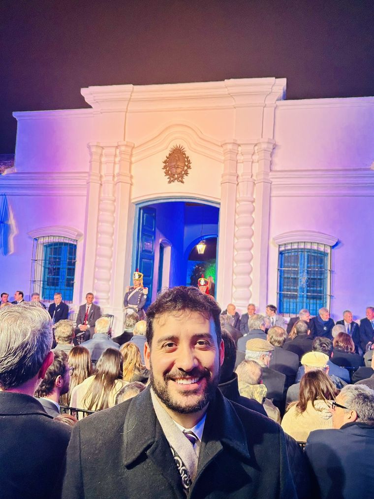 Alejandro Cacace llega al Ministerio manejado por Sturzenegger. Foto: X - Alejandro Cacace.