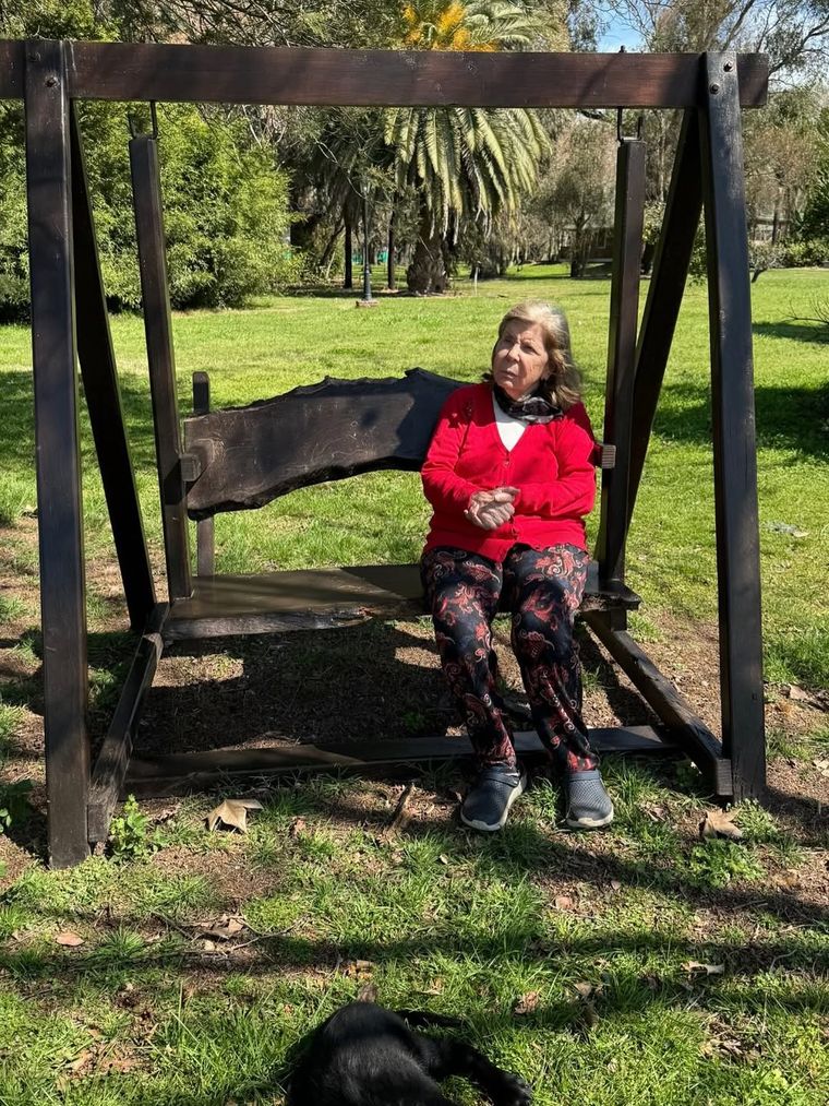 El carrusel de fotos de Analía en redes. El carrusel de fotos de Analía en redes.