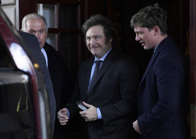 Milei mantuvo una reunión con el asesor de Seguridad Nacional de la Casa Blanca, Jake Sullivan Foto: EFE