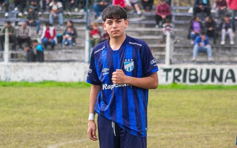 Mateo Briseño, jugador de la categoría 2009 de Atlético Tucumán, murió a los 15 años.