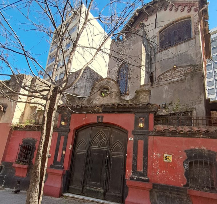 La casa de calle Oruro es dueña de mitos y leyendas en el corazón de San Cristobal.