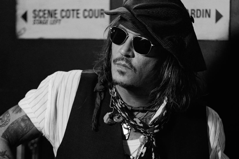 Este es el nuevo contrato millonario de Johnny Depp.