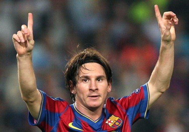 Messi festeja su gol, el primero del Barça. Foto: EFE