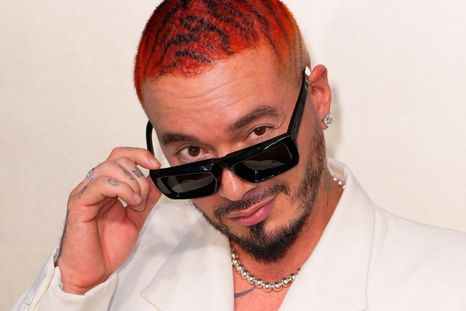 El cantante publicó una foto con Anitta y generó grandes rumores en redes Foto: https://los40.com/los40/2022/09/07/los40urban/1662538483_774170.html