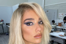 Dua Lipa y su nuevo look. con un corte Bob y un rubio platinado, que dejó a sus seguidores encantados y sorprendidos Foto: Instagram @dualipa