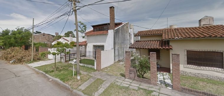 El vecino encontró a la dueña de casa maniatada y asesinada