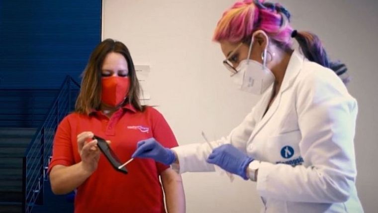 Los celulares pueden ser un indicador de status viral de una persona. Foto: DIAGNOSIS BIOTECH