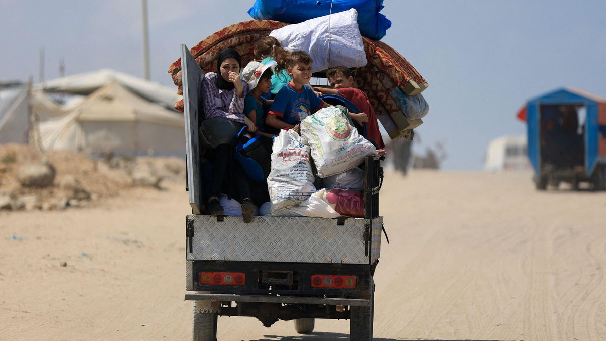 Israel pide a las autoridades médicas y grupos de ayuda humanitaria que se preparen para la evacuación del millón de habitantes de Ciudad de Gaza