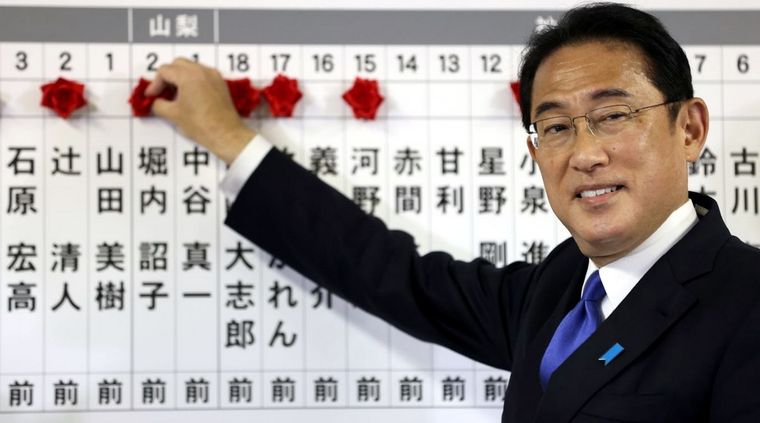 Fumio Kishida decidió las nuevas sanciones a Rusia. Foto: ElPeriódico.