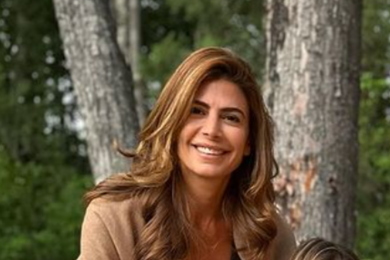 Juliana Awada sorprendió con un look bastante particular para concurrir al Vaticano. Foto: Instagram @juliana.awada