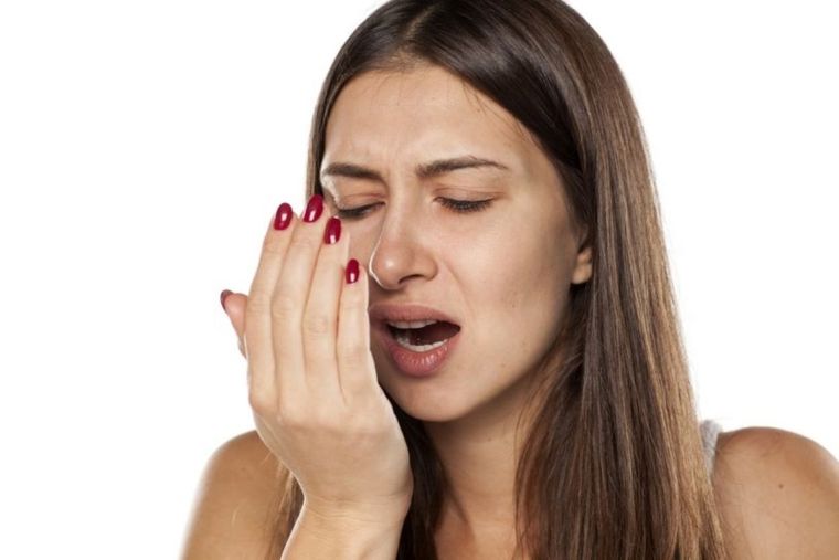 El agua de limón es ideal para mantener a raya el mal aliento. Foto: Archivo