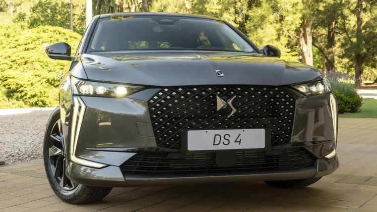DS 4