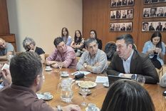 Luis Petri anoche con el directorio de la Cámara de Comercio de San Rafael.