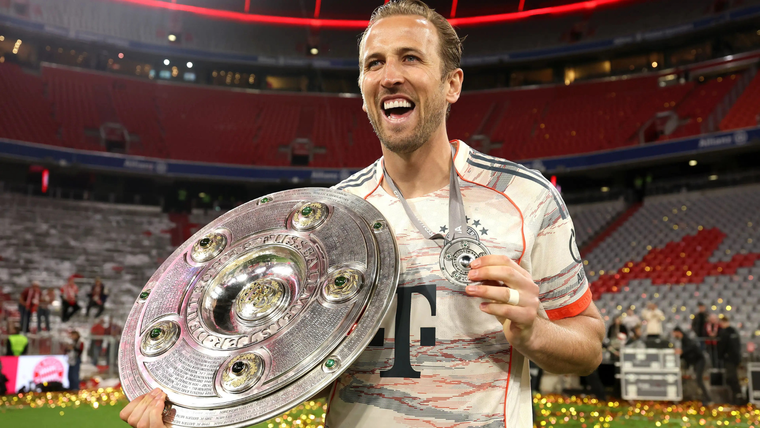 Harry Kane campeón de la Bundesliga.png