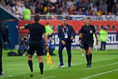 el fuerte cruce entre mohamed y klopp en pleno partido el fuerte cruce entre mohamed y klopp en pleno partido