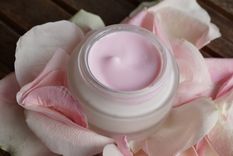 Una manteca corporal natural es un bálsamo necesario. Foto: Pixabay - pixabay.com