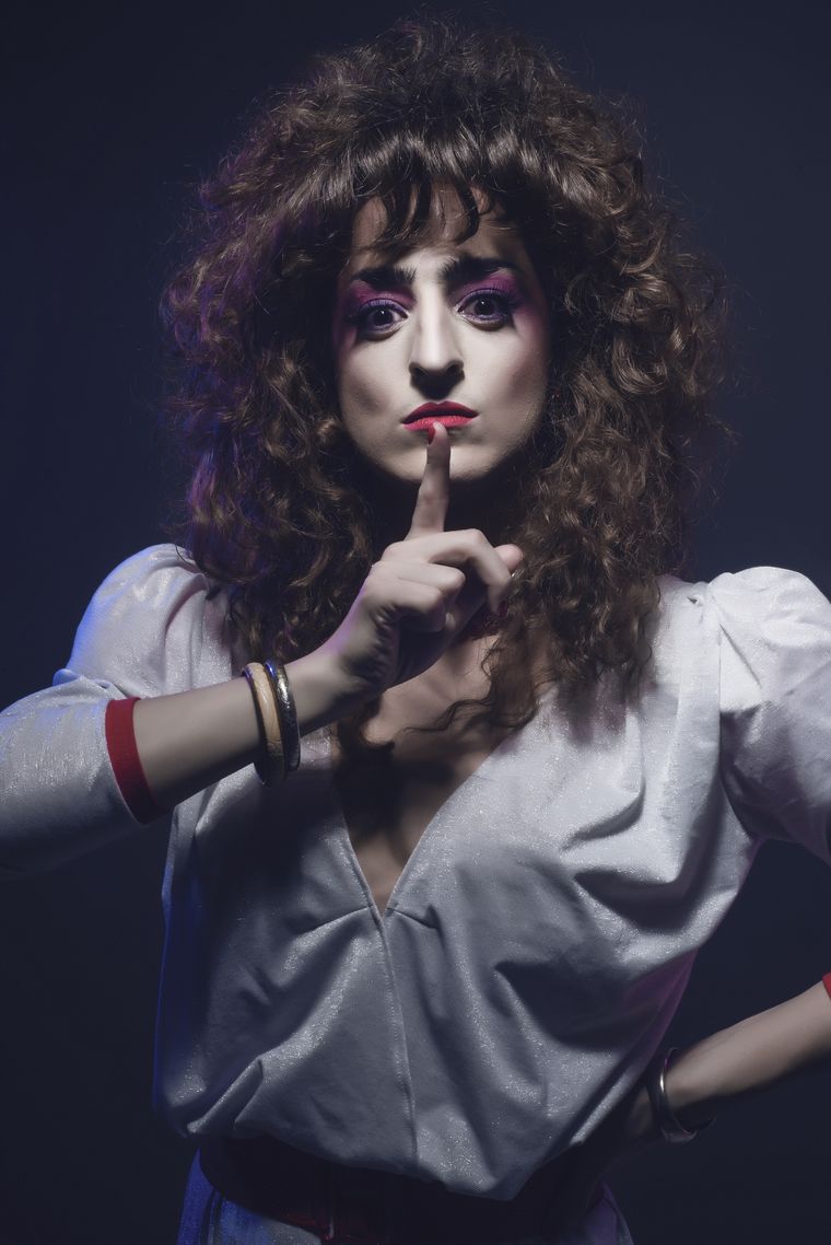 Mariano Condoluci interpreta a Nora en La Desgracia Foto: Nacho Lunadei