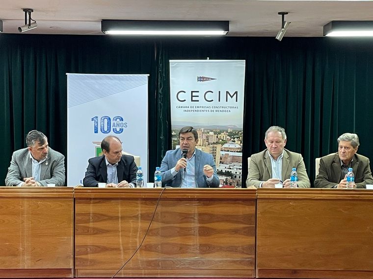 Omar De Marchi se reunió con la CECIM Foto: Prensa CECIM